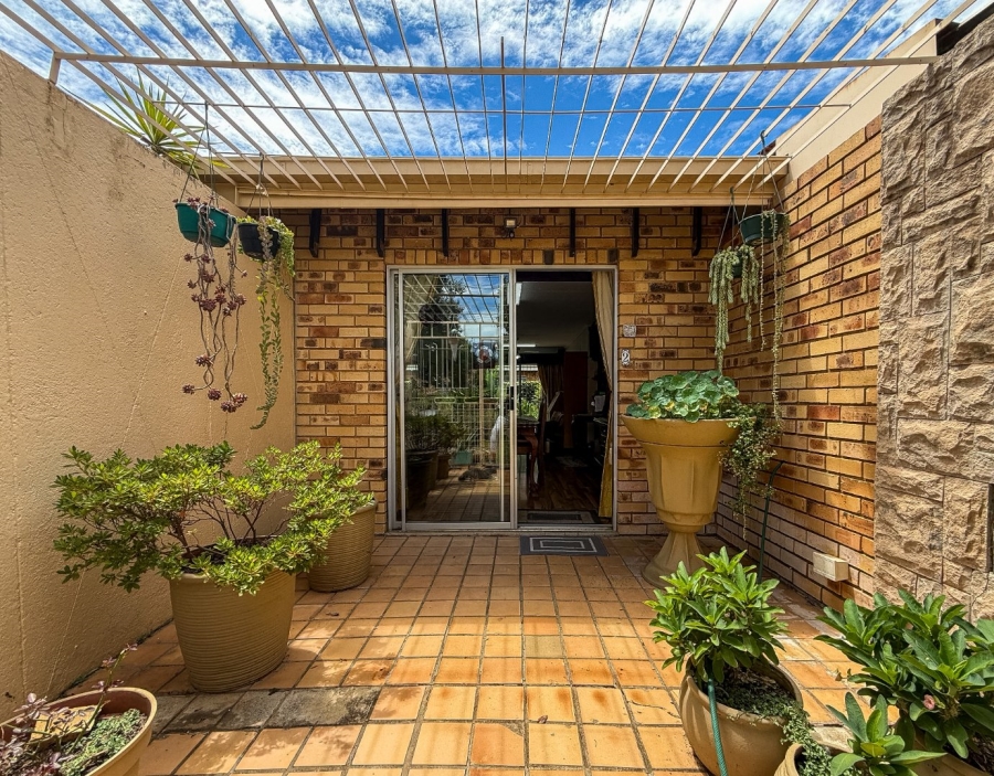 2 Bedroom Property for Sale in La Hoff North West